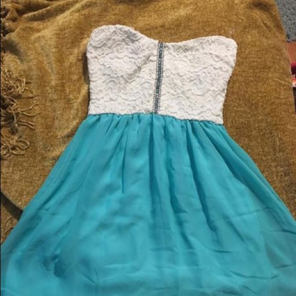 Aqua/white dress